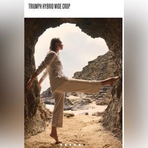 ATHLETA TRIUMPH HYBRID WIDE CROP.